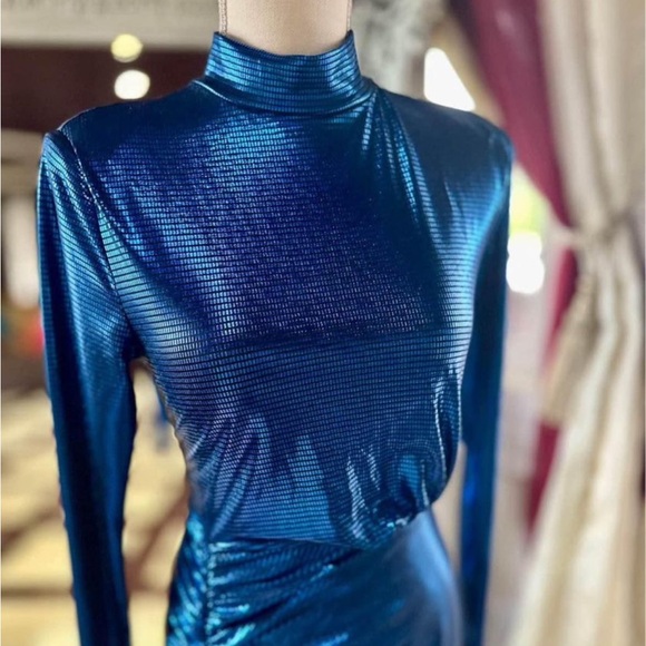 Blue Metallic 80’s Long Sleeve floor length dress (M/L) - Picture 3 of 4